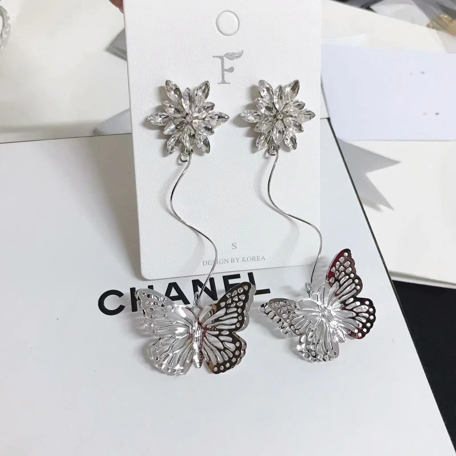 花 蝶形 ピアス イアリング アクセサリー ロングタイプ 925シルバー