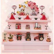 【ご紹介します！安心の日本製！折りたたみ式のひな壇！やさしい色合いのお雛様！】小桜5人段飾り雛