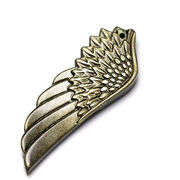 ミカエルの翼 オブシディアン 天使の羽 彫刻 ペンダントトップ【FOREST 天然石 パワーストーン】