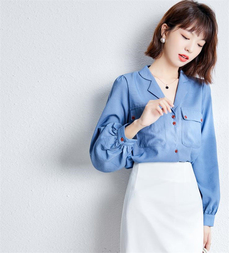 今から買い足すならこの１枚 韓国ファッション プリーツ シャツ  シンプル アイスランドブルー