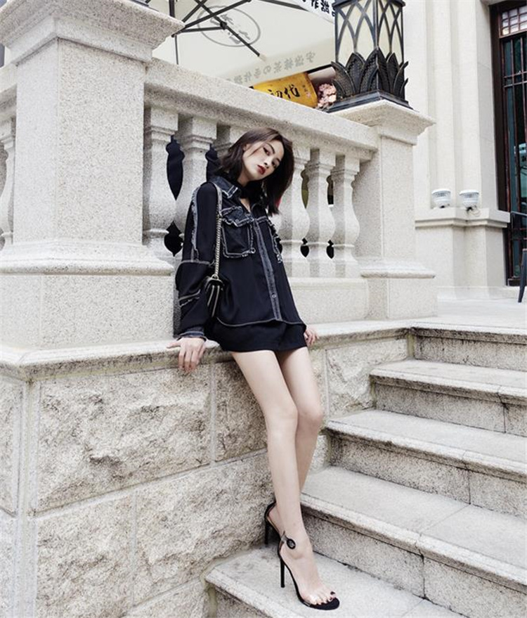 使い心地抜群 韓国ファッション スティレット サンダル  クリア クリスタル スリム ハイヒール