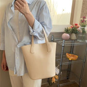 新しいデザイン  韓国ファッション  レトロ 簡約 大容量 ハンドバッグ 柔らかい皮 百掛け トットバッグ
