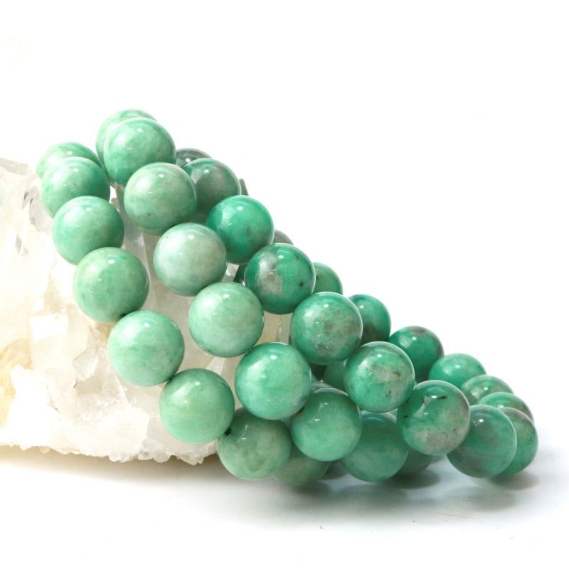 ブレス　高品質エメラルド　丸　約11.5ｍｍから12mm　ロシア産　グリーン　緑　芸術的才能の開花　天然石