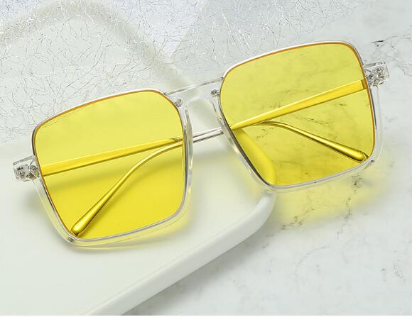 サングラス　眼鏡　メガネ　レディース　夏　CLASSIC シンプル　かわいい　トレンド　おしゃれ