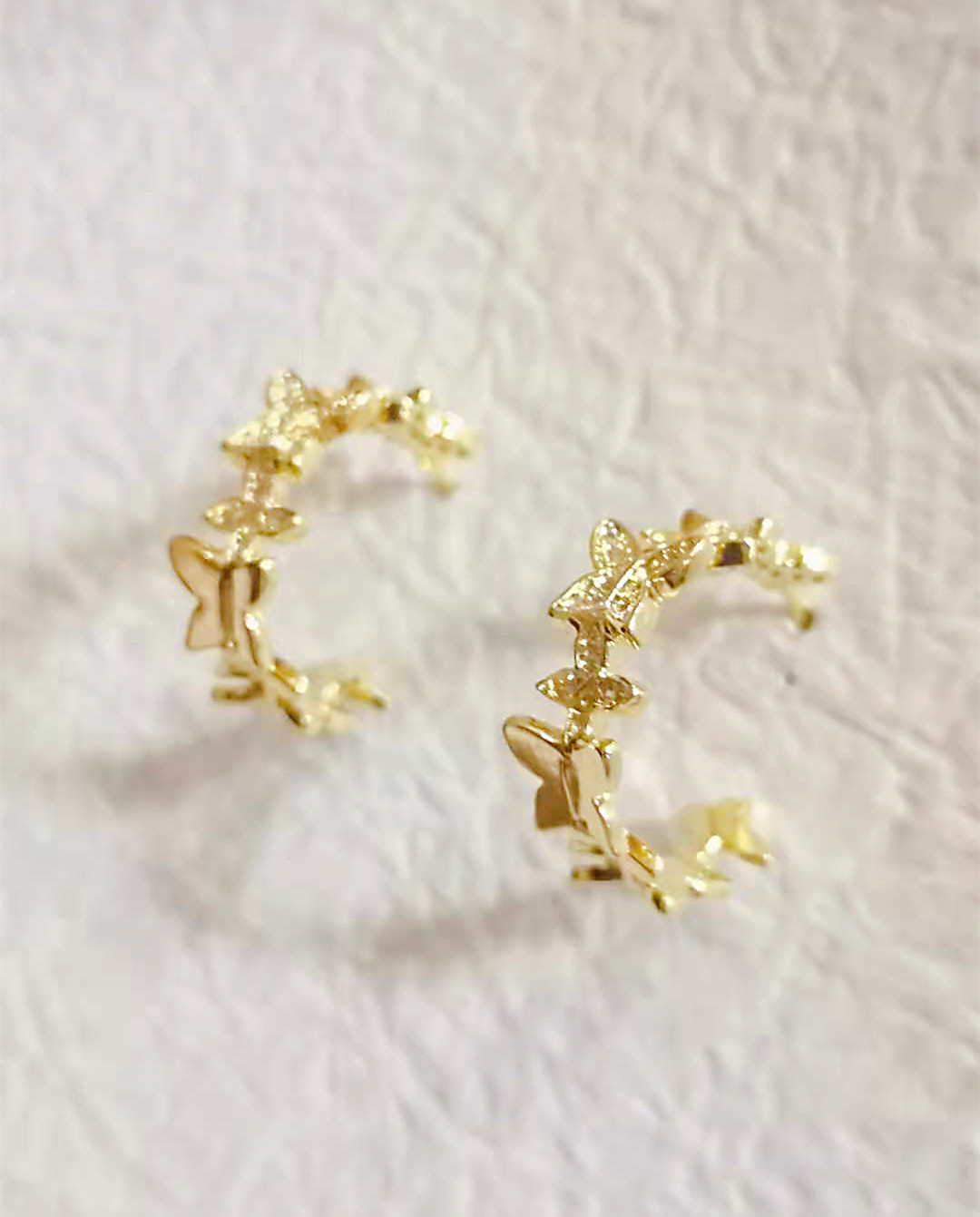 ana luisa】PAPILLON 14K バタフライ フープ ピアス (ana luisa/ピアス