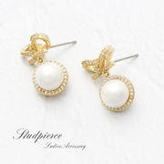 リボンが輝く★パールのチタンポストピアス◇ゴールド色◇キャッチ付き sl-1368