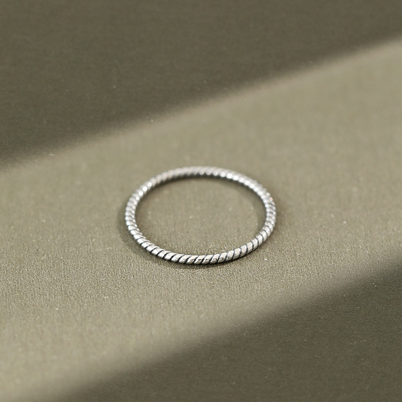 リング　指輪　925シルバー　ビンテージ　韓国ファッション　オシャレ　1.2mm