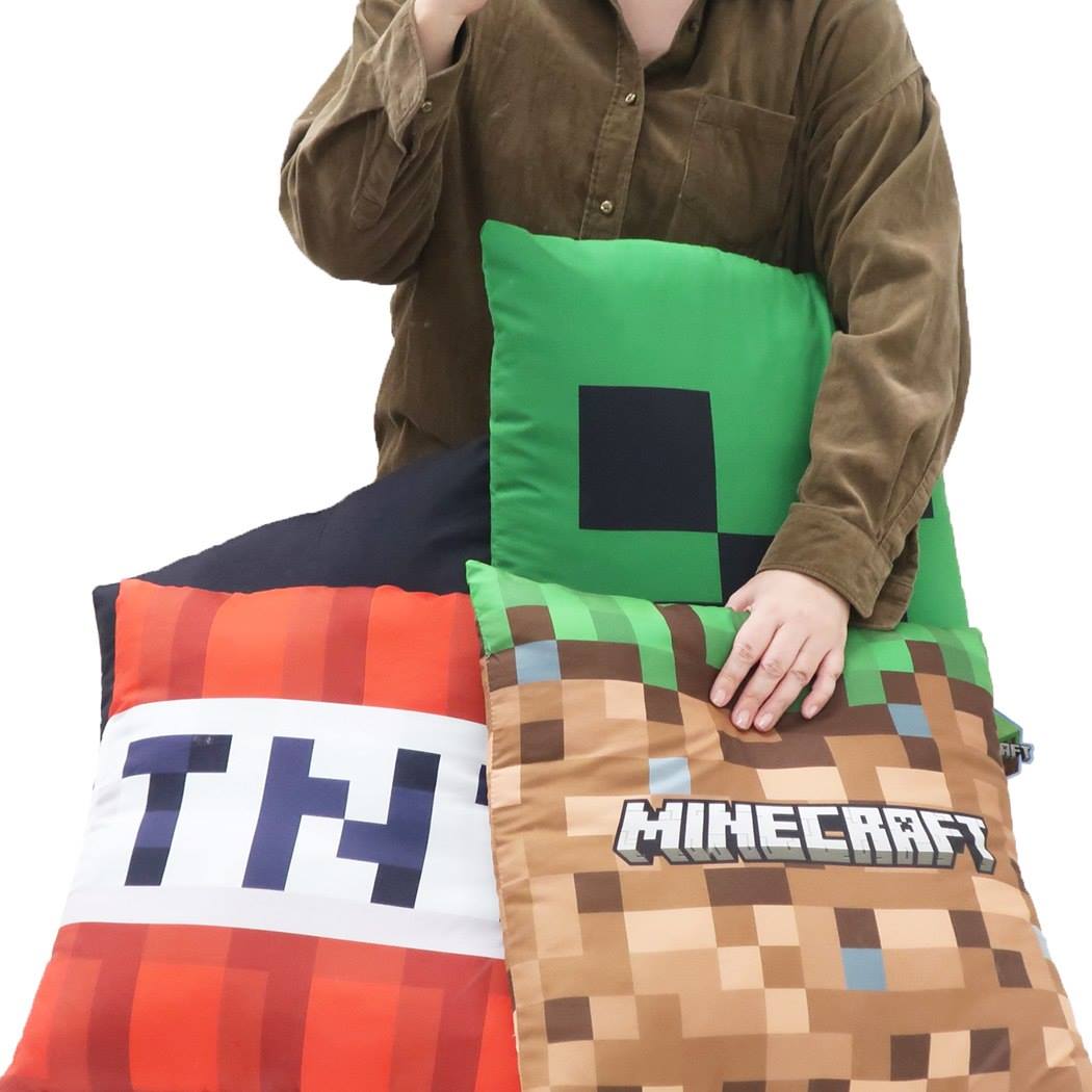 クッション Minecraft 背当てクッション 草ブロック 家具 インテリア 株式会社 ブライエンタープライズ 問屋 仕入れ 卸 卸売の専門 仕入れならnetsea