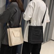 ユニセックス　メンズ オシャレ　大容量　個性的　バッグ　斜め掛け　ストリート系 渋谷風☆