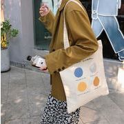 韓国insバッグ　原宿風プリント　キャンパスショルダーバッグ　多容量ハンドブック学生