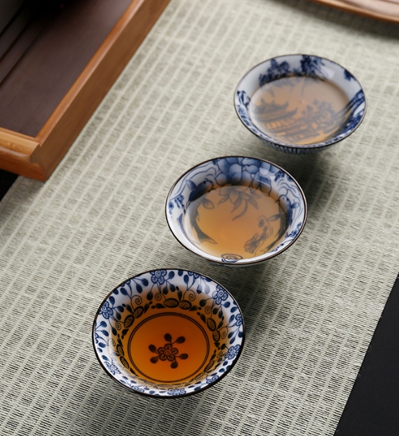 人気 ！2022新作！  ボウル 食器  ご飯茶碗  ごはん茶碗  茶碗  陶磁器の    可愛い  青花磁器
