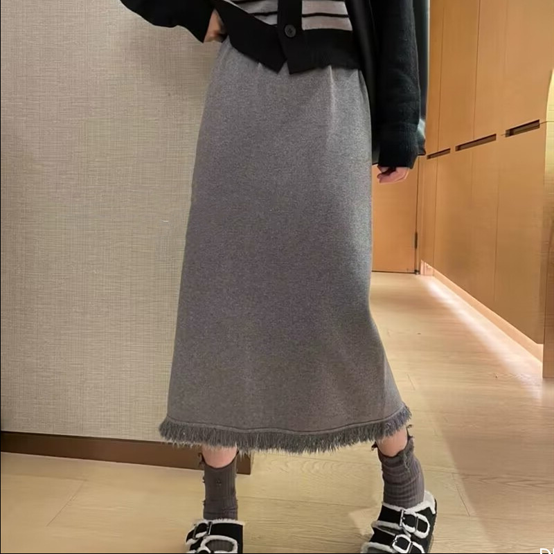 ニットスカート　タッセル　秋冬　デザイン　レディース　韓国風　ファッション