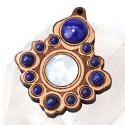 ペンダントトップ　波　欅（けやき）　ラピスラズリ　シェル　祟高　華麗　調和　邪気を払う