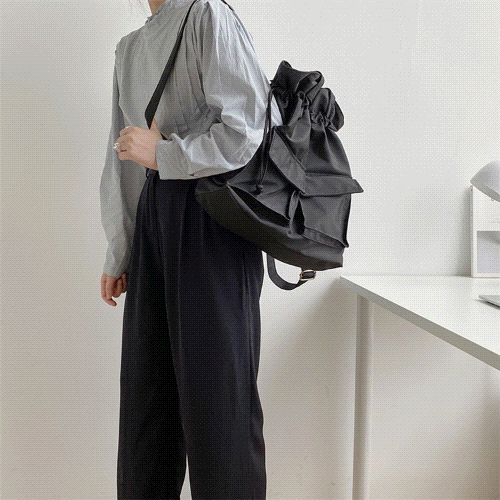 カーゴバッグ　韓国リュックサック　大容バックパック　柔らかい　マザーズバッグ