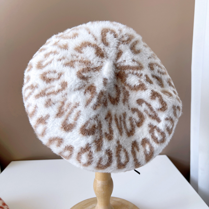 欧米ヒョウ柄ミンクの毛を模したベレー帽子供冬の保温画家帽ニッチキノコ帽風スチュワーデス帽