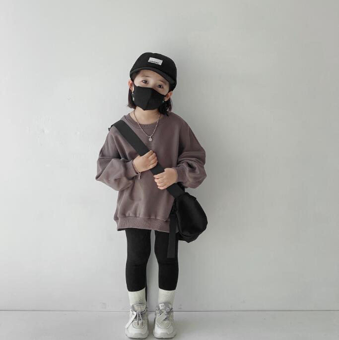 2021年秋女子子供服フォーリングショルダーランタンスリーブセータートップ