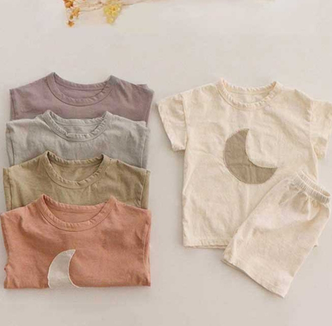 2024 夏 韓国風子供服 ベビー服 Tシャツ+ショートパンツ  2点セット  セットアップ 4色