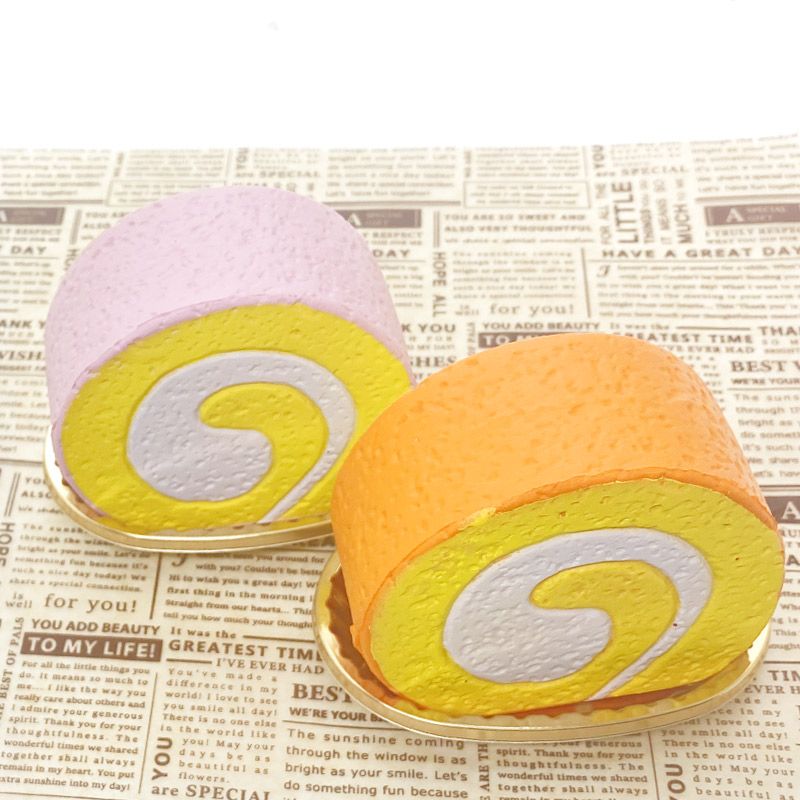 スクイーズ ロールケーキスクイーズ(ミニトレー付き)やわらか