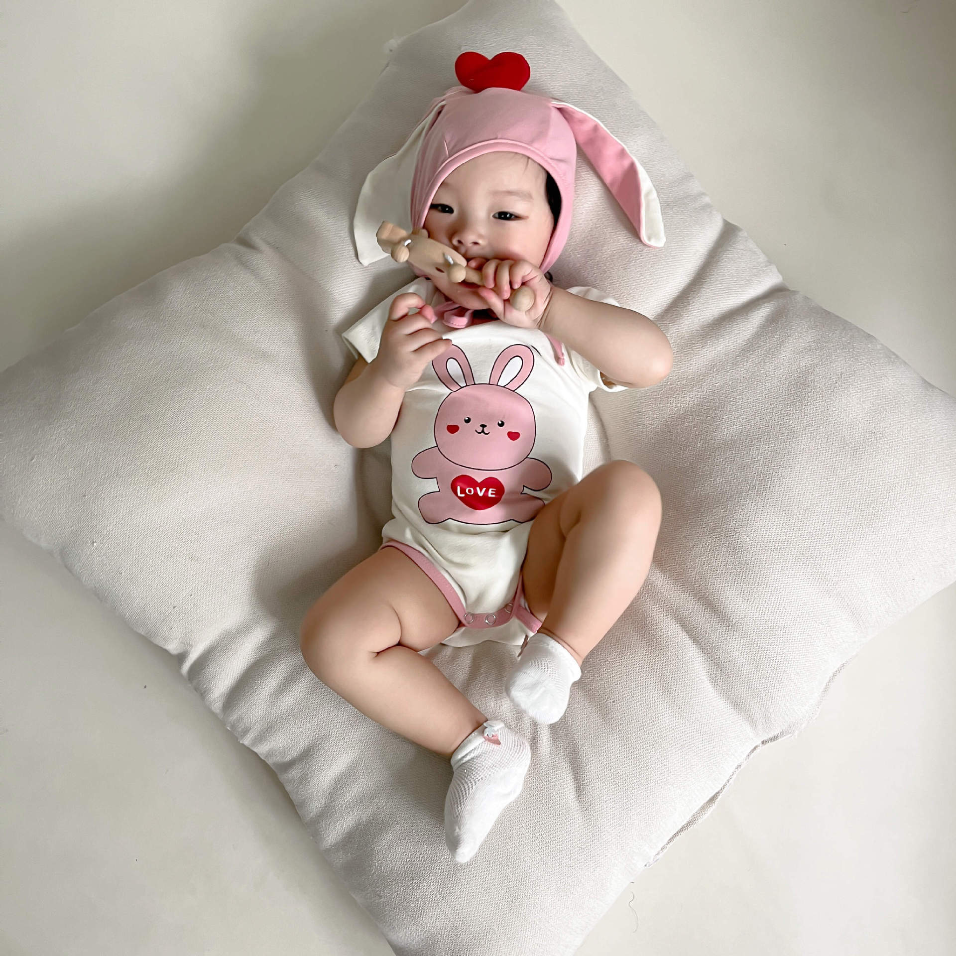 ベビーロンパース　INS　子供服　キッズ服　赤ちゃん　女の子　帽子付き　可愛い　カバーオール