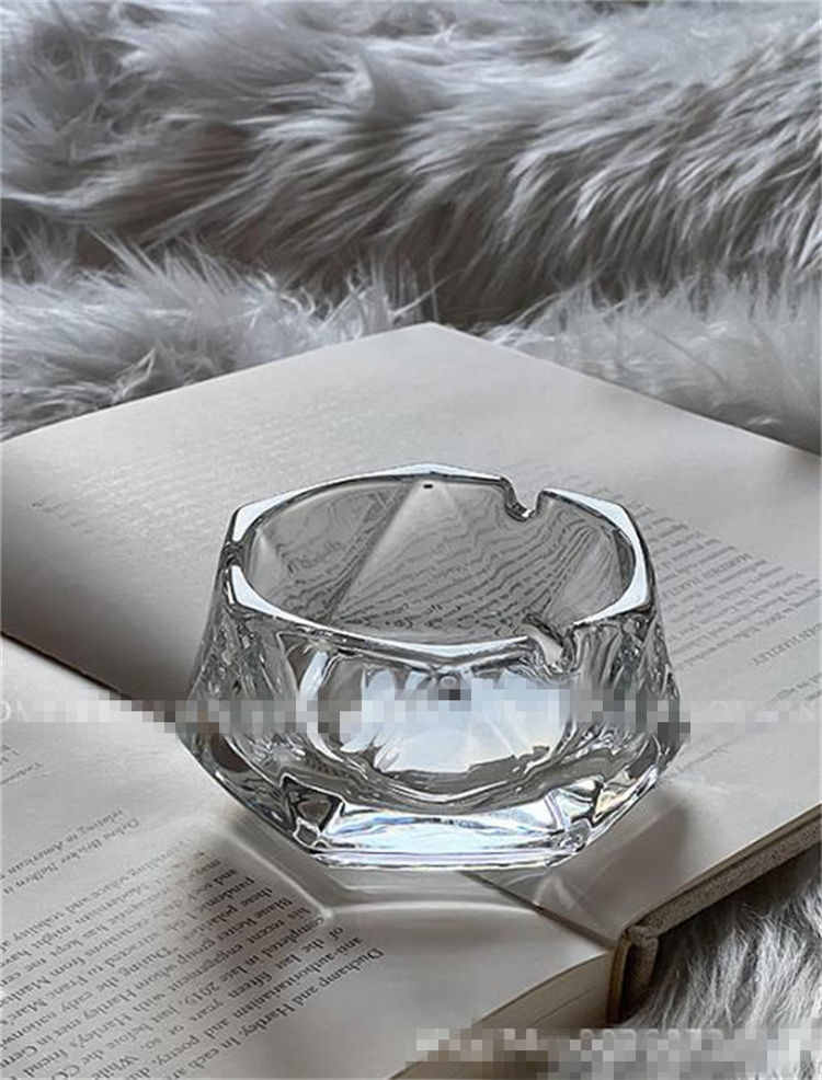 タイムセール限定超目玉商品 菱角 灰皿 シンプル 洗練された 家庭用 新品 大人気 ガラス 幾何学灰皿