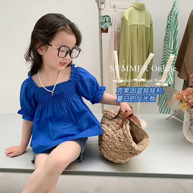 夏 女の子の半袖 子供のパフスリーブシャツ クラインブルー スクエアネック半袖 韓国の子供服