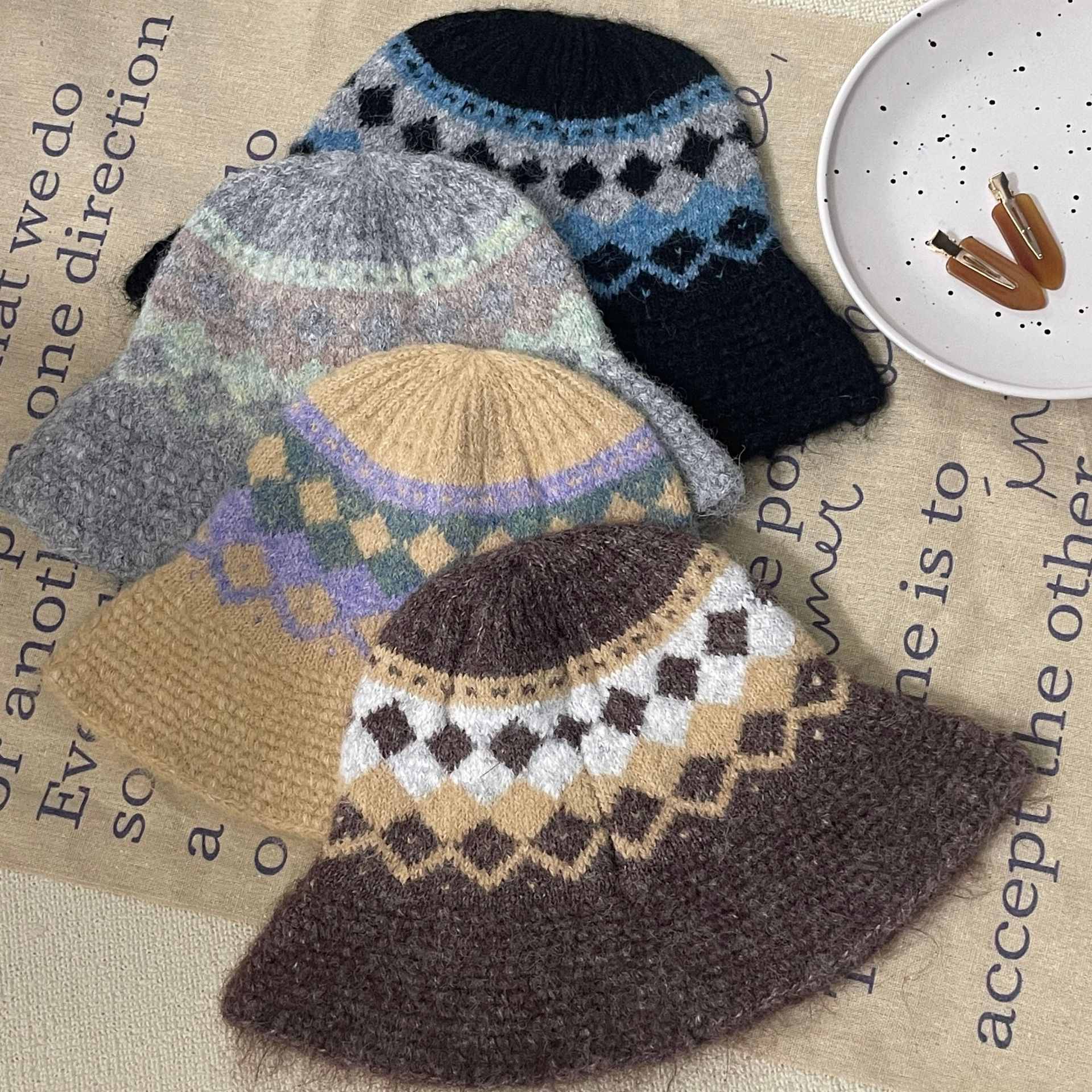 レディース帽子　ニットキャップ　バケットハット　チェック柄　韓国ファッション　秋冬　全4色