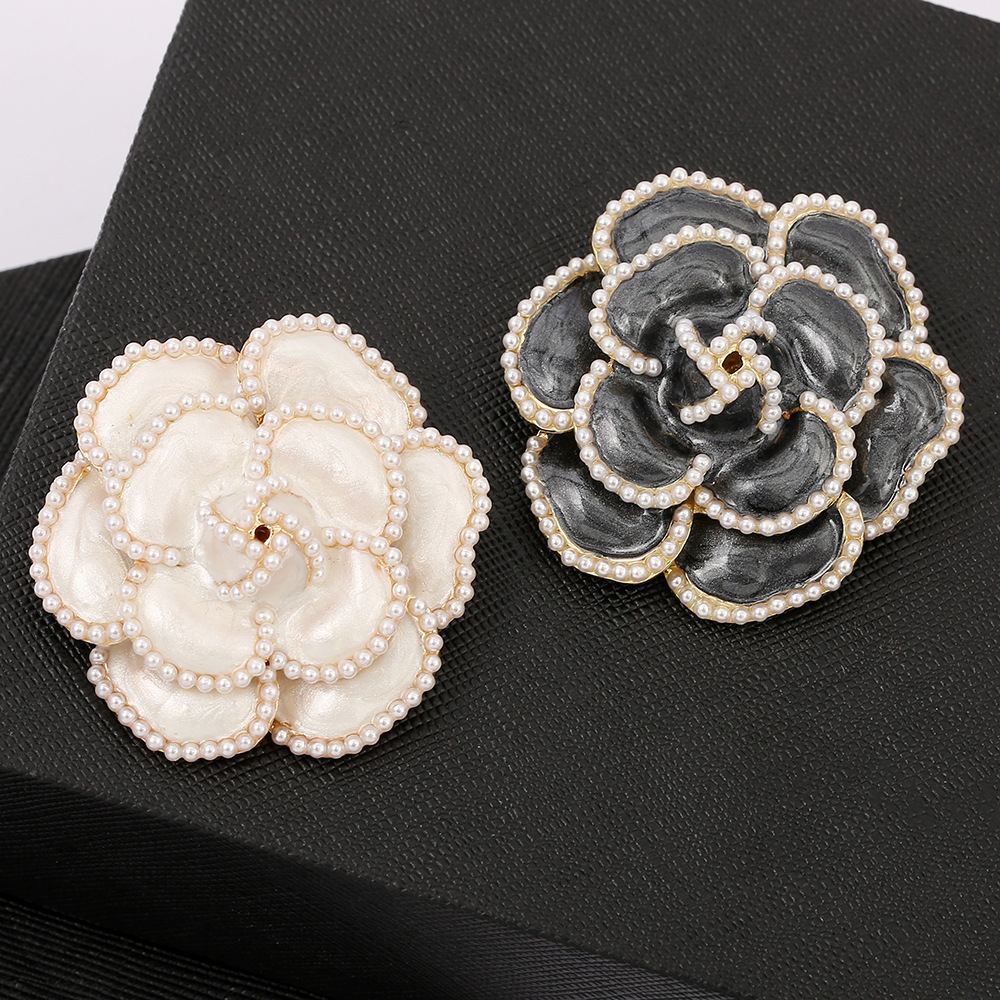 韓国カメリアパールブローチシルクスカーフバックルアロイオイルドロップブローチレディースピン