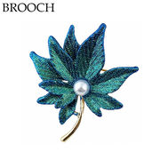 カエデの葉のブローチ 二層立体真珠 ブローチ ファッションレディースコサージュアクセサリー