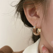 ピアス　デザイン　アクセサリー　レディース　ジルコニア　韓国ファッション