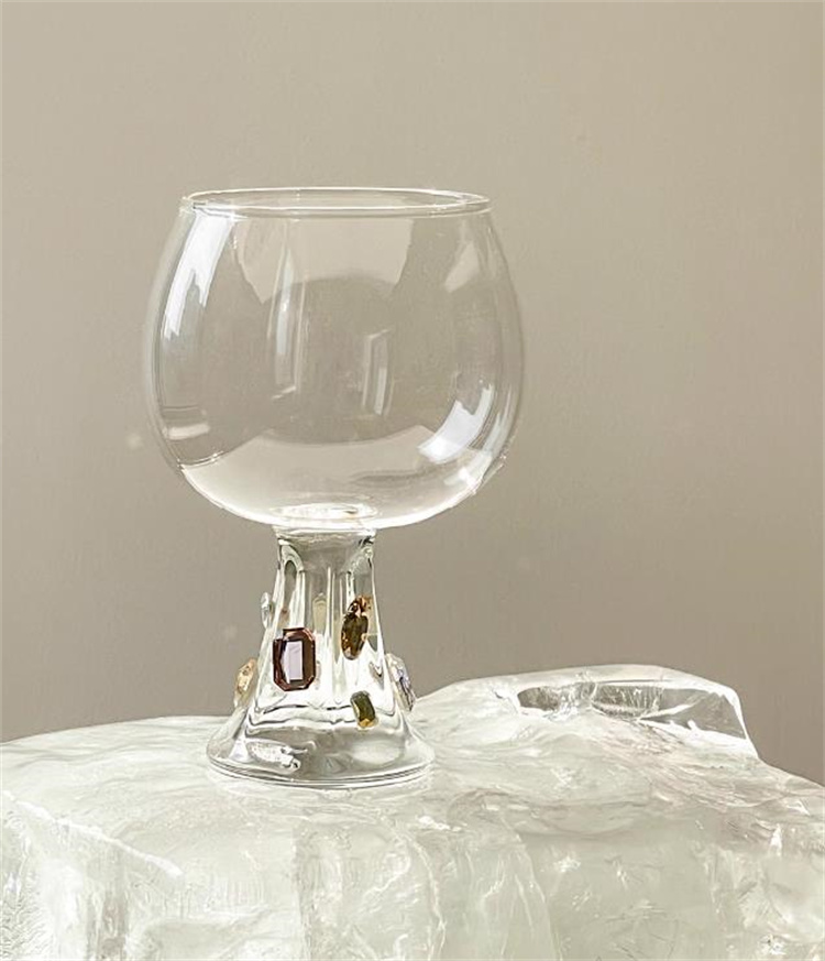大幅値下  カラー宝石 グラス 芸術感 洗練された グラス プレゼント シャンパンカップ ワイングラス