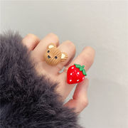 日本と韓国の人気 可愛い 樹脂 クマ いちごのリング  いちごのアクセサリー  女性の指輪  いちごの雑貨