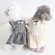 春夏新作ペット服、犬服、ペットの綿のベスト、ペット用品、小型犬のコート、かわいい、格子縞のスカート