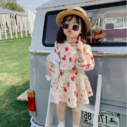 キッズセットアップ　春服 イチゴ柄シャツ+スカート 2点セット 90cm-130cm