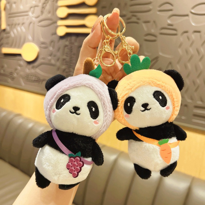 パンダのキーホルダー イチゴ ニンジン アボカド グレープ ぬいぐるみ 