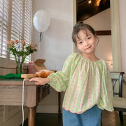 子供用シャツ、2024年秋の女の子韓国風長袖シャツ、子供のファッションルーズトップ