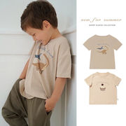 キッズTシャツ、2024年夏、男の子と女の子のためのかわいいプリント半袖ジャンパー