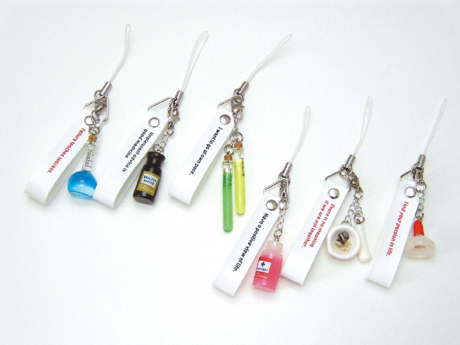 ハンドメイドレジンヘアゴム・ブローチ・ネックレス・ホルダーNo.680