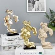 選べる3色 装飾品 プレゼント カップル像 樹脂製置物 工芸品 キャラクター像 家の置物 リビング置物