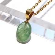 ペンダントトップ　グリーンカイヤナイト　タンブル　ブラジル産　ケース付き　ステンレス
