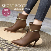 初回送料無料 定番 人気 ショートブーツ 厚底 黒 ポインテッドトゥ ベルト 黒 ブラウン 脚長 茶色 美脚