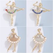 4色 パール ラインストーン バレエ少女ブローチ バレエアクセサリー コサージュ ファッション バレエ雑貨