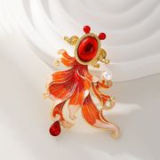 金魚ブローチ  秋冬新作  動物 鯉ブローチ  コサージュ  ファッション  金魚アクセサリー
