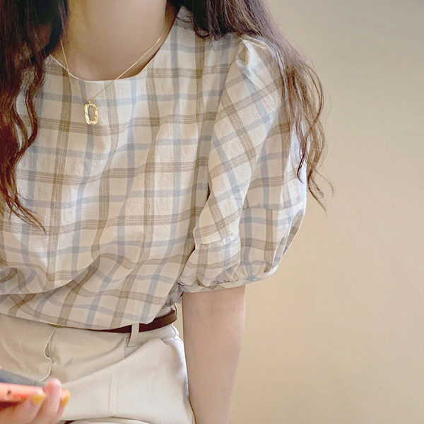 レディース服 38点 まとめ売り 春夏秋冬 韓国系 韓国ファッション両端前開きポロカラーサマーニットTシャツ[品番