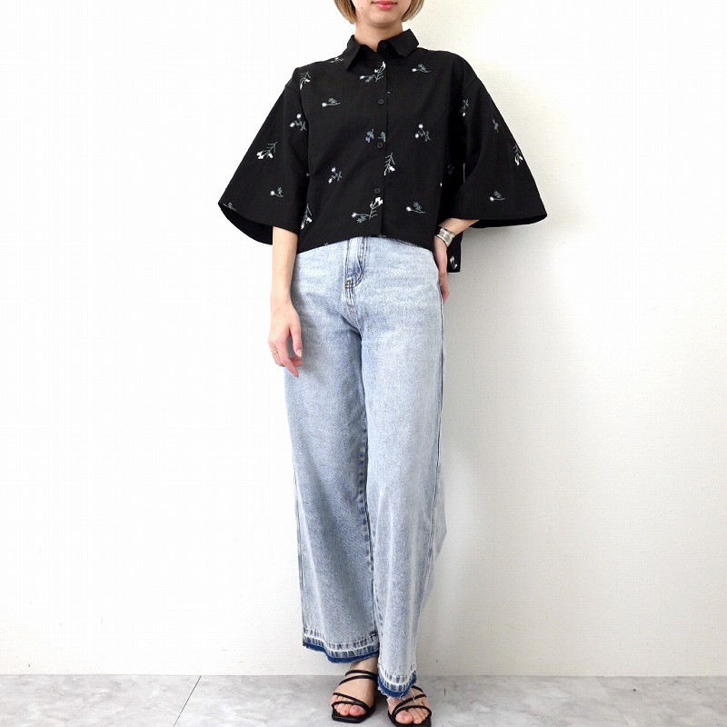TNタフタ花柄刺繍ハーフスリーブブラウス ◎再入荷◎【2025新作】T/Nタフタ 花柄刺繍 ハーフスリーブ