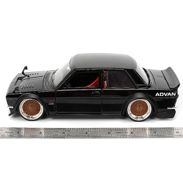 ミニカー 1:24 JDM TUNER 1973 Datsun 510 Advan JADATOYS 1:24 JDM TUNER 1973 Datsun 510 Advan ミニカー