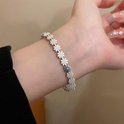 サージカルステンレス雛菊バングル　アクセサリー　INS　金属アレルギー対応