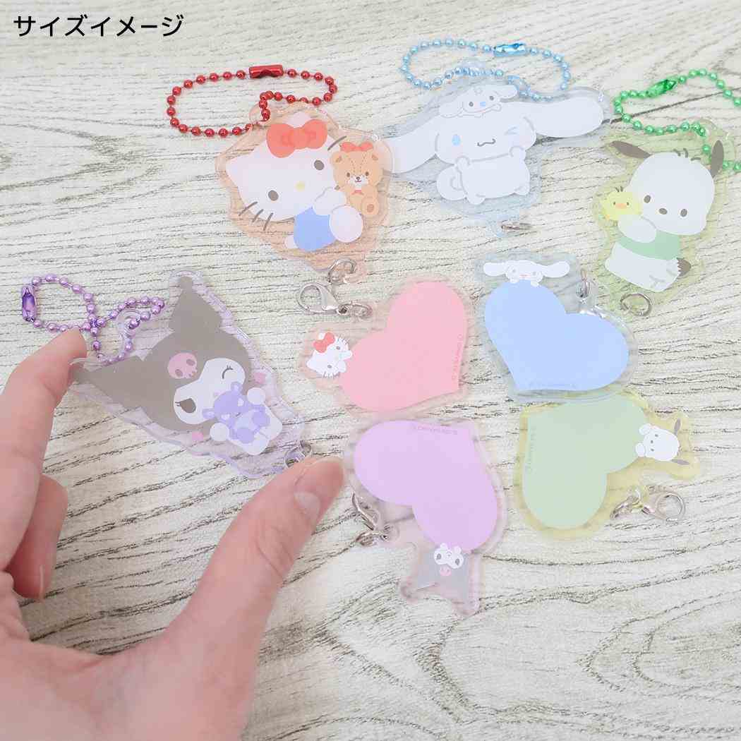 キーホルダー】ハローキティ アクリルネームキーホルダー | 卸売
