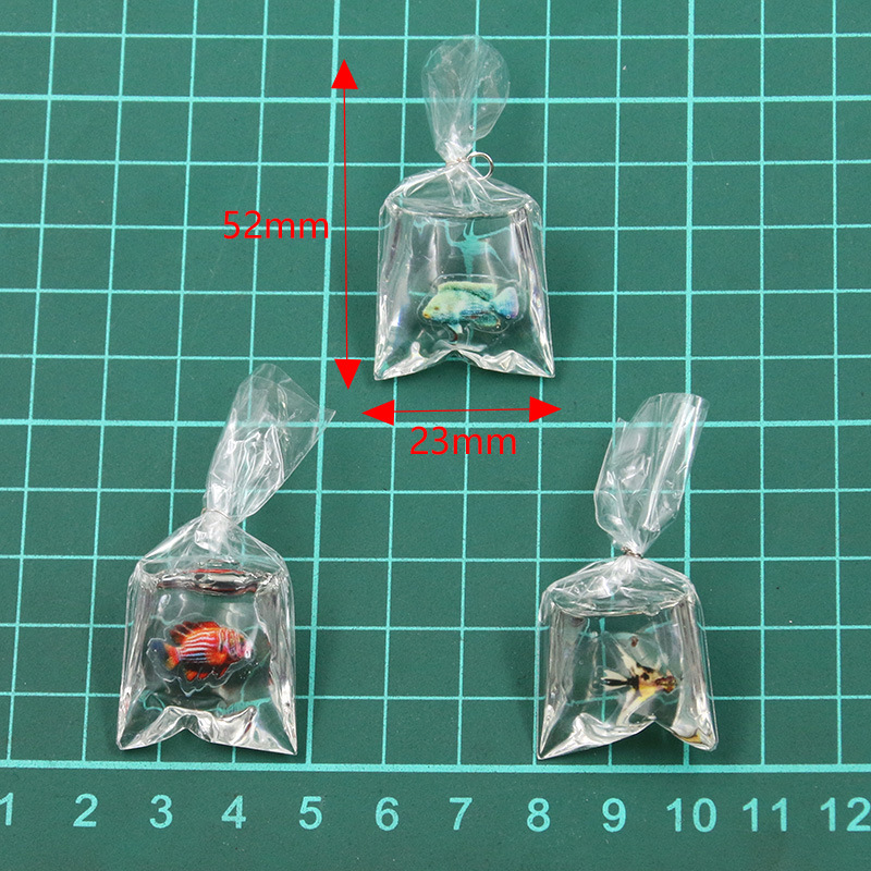 DIY素材♪キーホルダーパーツ 樹脂パーツ♪手作りの材料