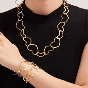 サージカルステンレスピアス　ネックレス　ブレスレット　アクセサリー　アレルギー対応　18kコーティング