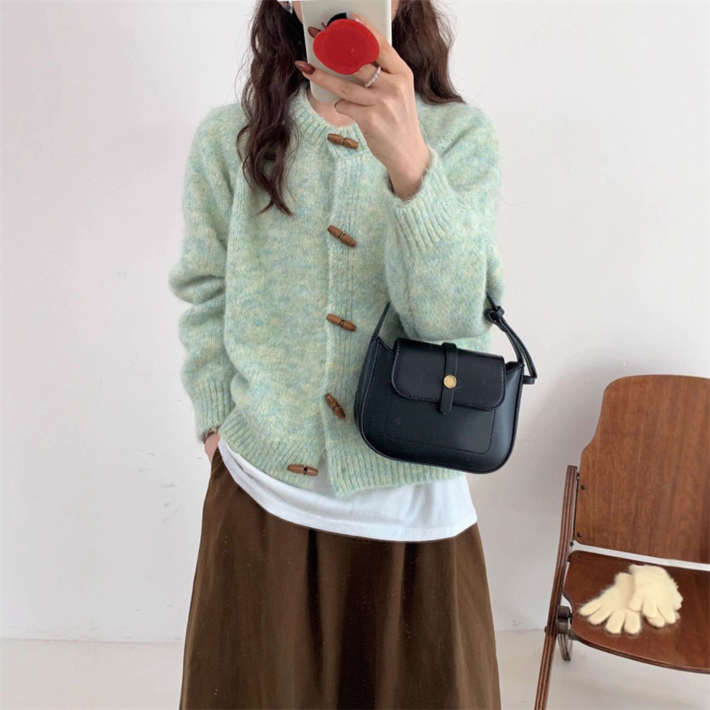 2025秋冬新作 ニットセーター レディース ラウンドネック ゆったり 怠惰な風  着痩せ  ニットカーディガン